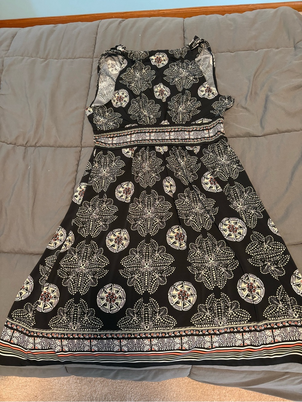 Max Studio Black Patterned Sleeveless Fit-and-Flare Dress